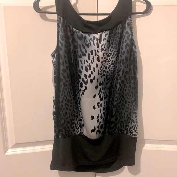 Iz Byer top - Picture 2 of 2